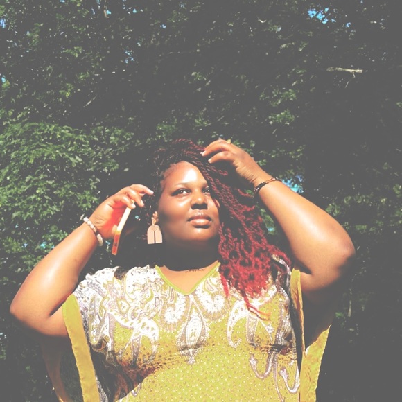 Meet your Posher, Lynne - Picture 1 of 1